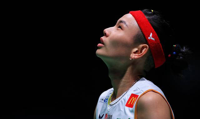 马来西亚羽毛球队横扫英格兰羽毛球队，戴资颖绝境逆转的简单介绍