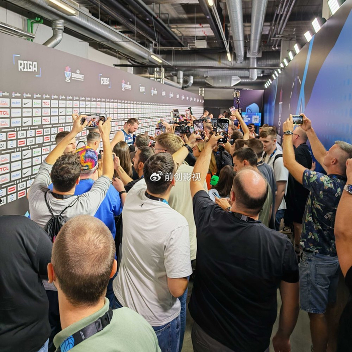 包含欧洲杯赛后采访曝光,内幕引发热议的词条 包含欧洲杯赛后采访曝光,内幕引发热议的词条