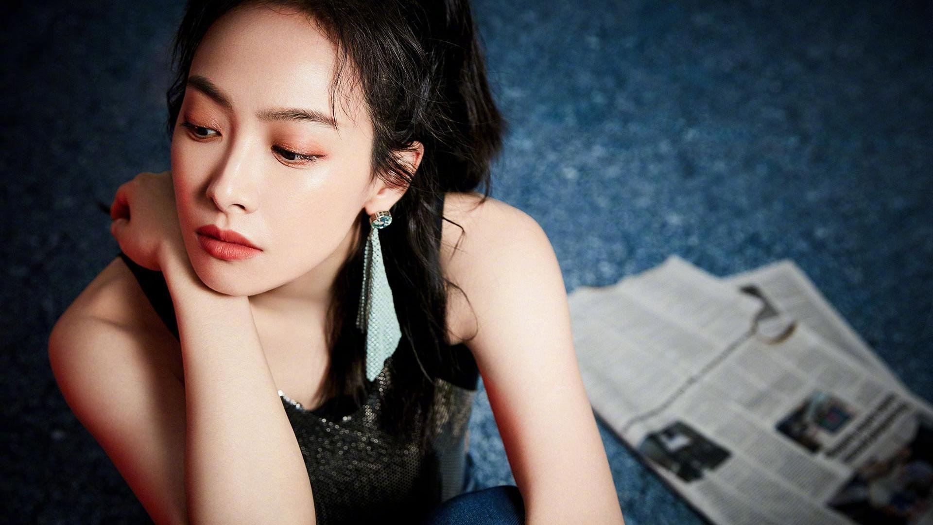 阿尔瓦雷斯一锤定音！马赛关键战1-0力克哥伦比亚劲旅，欧冠之路豁然开朗