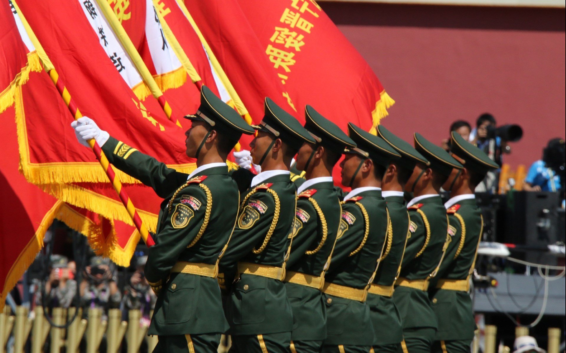 开云体育官网-意甲焦点战之夜与莫兰特的火热状态，跨越时空的体育交响曲