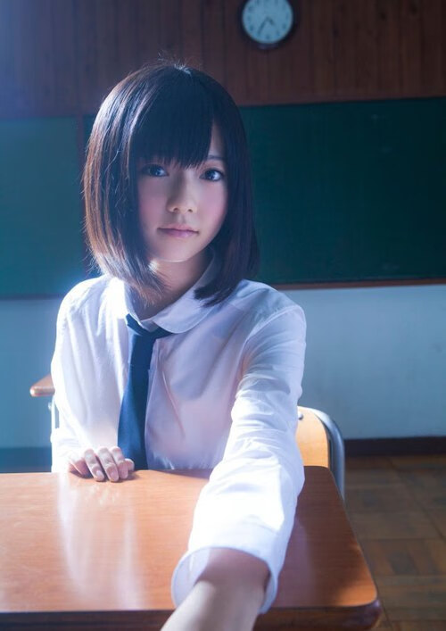 舞台越大越强，迪马利亚的传奇与冰岛新西兰封锁的启示