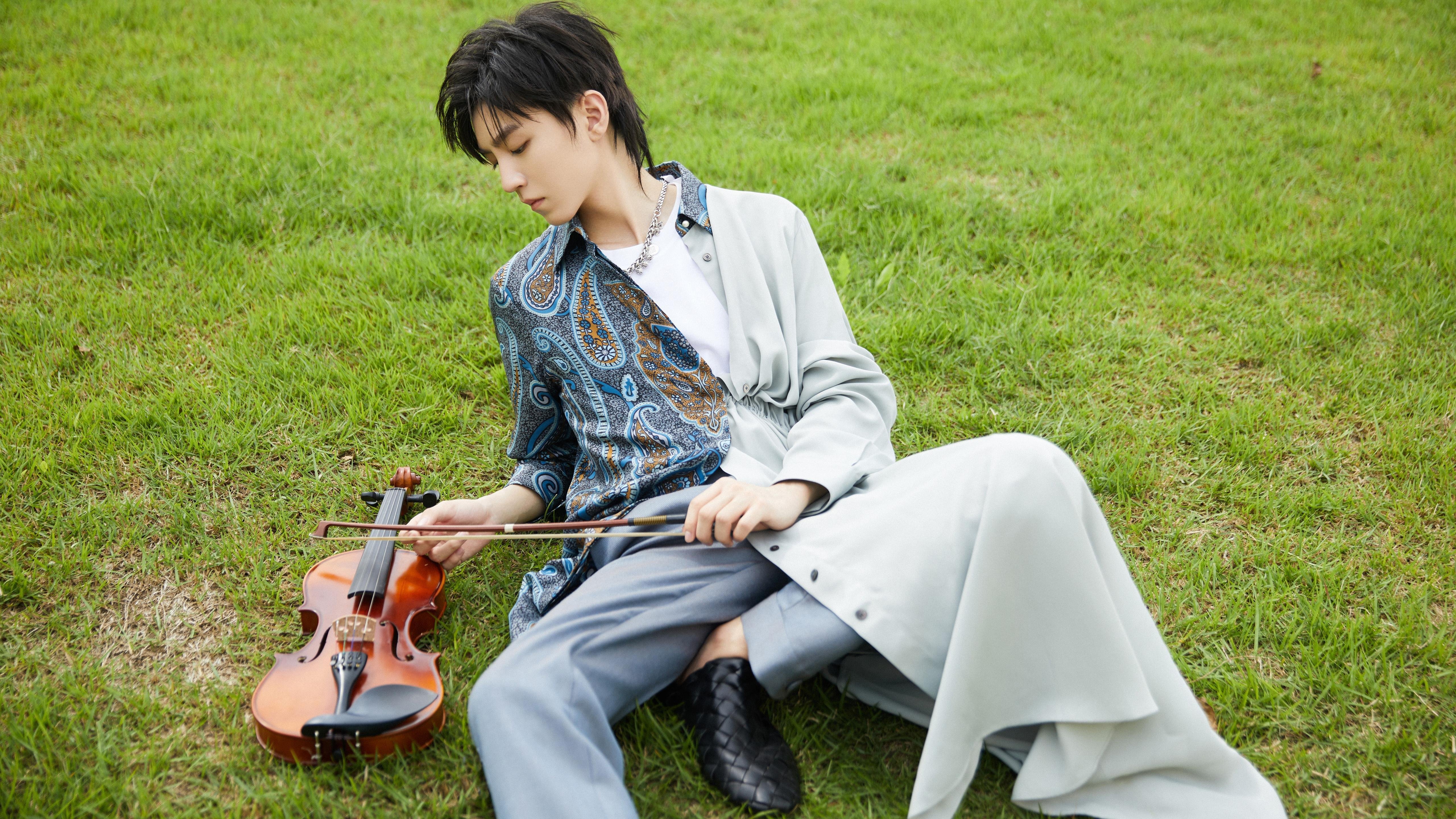 开云下载-德比一剑封喉！乔治关键球粉碎尼克斯，篮网险胜宣告纽约谁主沉浮